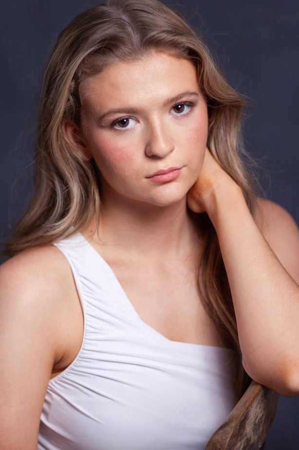 Teenage Acting and Model Headshot Photography of Holly for her Beauty Pageant Social Profile - Photography by Dusty Miller